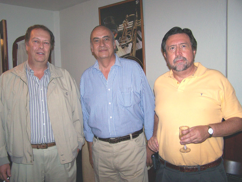 Germn Escudero, Juan Carlos Ibarra, Peter lowick-Russell