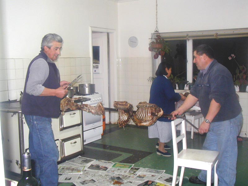 21-may cortando el cordero